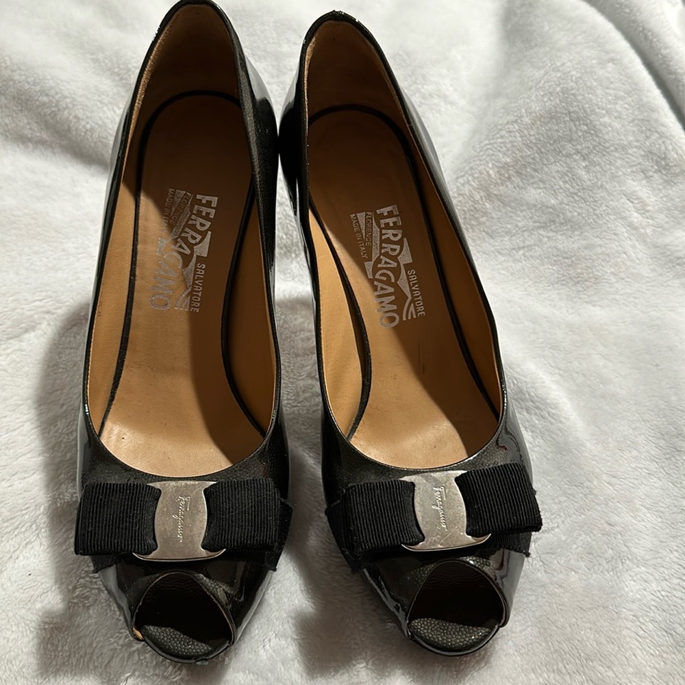 Used Ferragamo size between 8 and 8.5